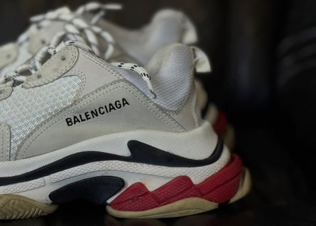 balenciaga triple s