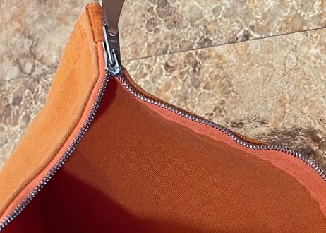 hermes orenge pouch bag "medium”