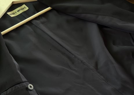 issey miyake collarless set up suit