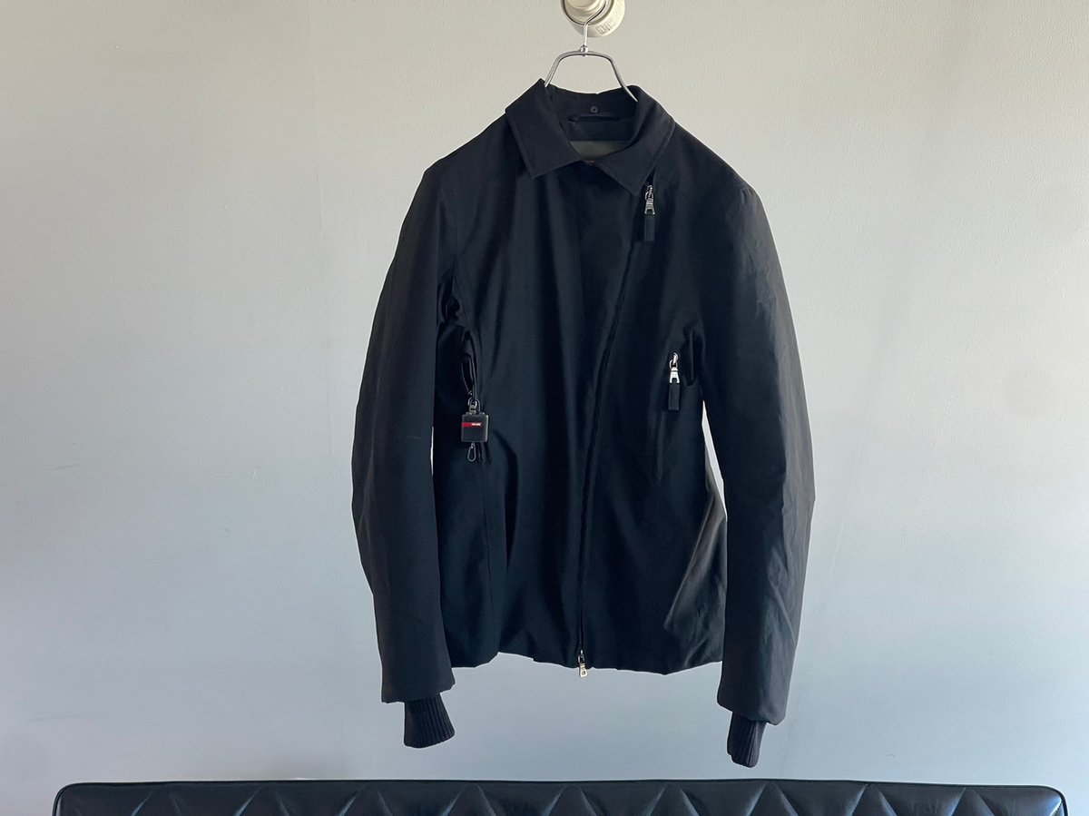Prada ゴアテックス中綿ブルゾン prada 