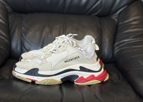 balenciaga triple s