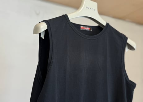 prada back pocket sleeveless