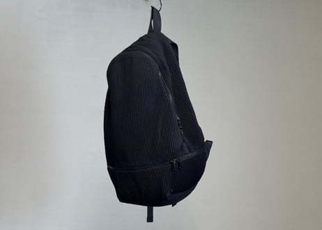 isseymiyake pleats backpack dead stock