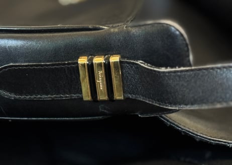 salvatore ferragamo leather shoulder bag