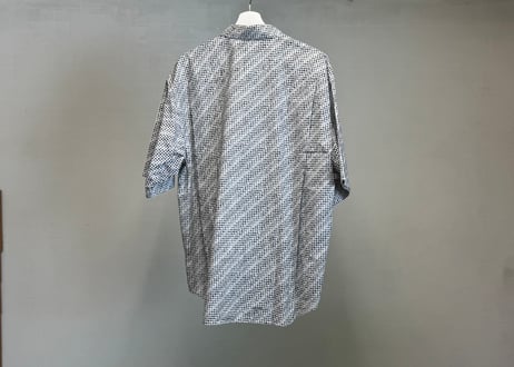 balenciaga over size logo shirt