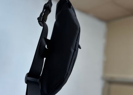comme des garcons body bag dead stock