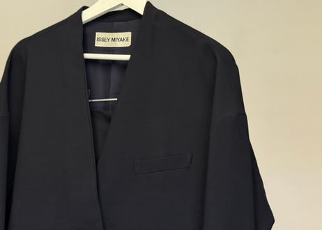 issey miyake collarless set up suit
