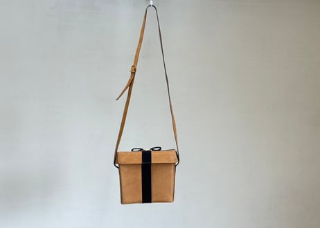 salvatore ferragamo leather "box" shoulder bag