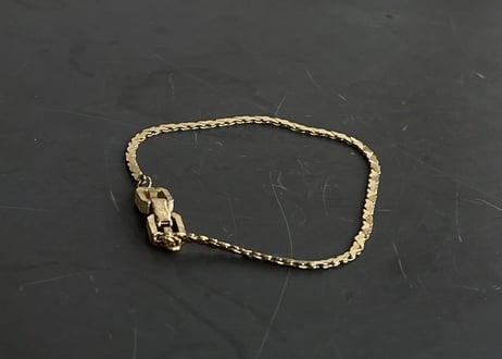 80-90s givenchy gold bracelet  "C"