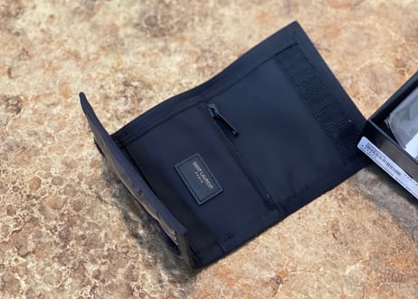 2020ss saint laurent nuxx wallet dead stock