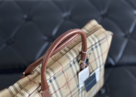 burberry bag dead stock