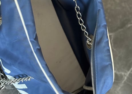 comme des garcons chain bag