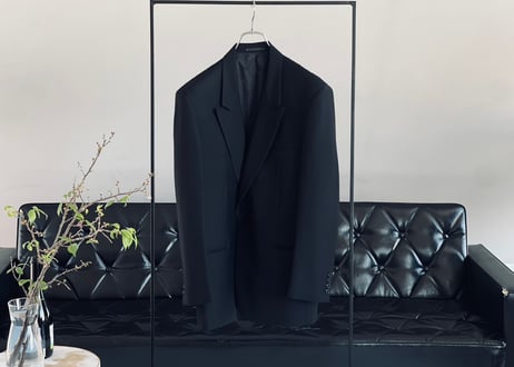 saint laurent black three peace set up suit