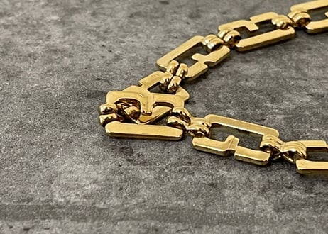 80-90s givenchy gold bracelet"D"