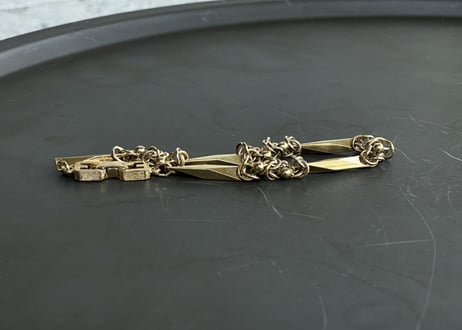80-90s givenchy gold bracelet  "F"