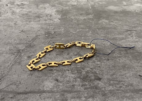 80-90s givenchy gold bracelet "A"