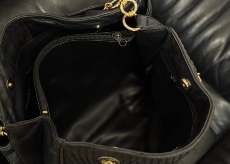 bally leather shoulder bag