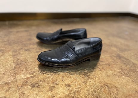 yves saint laurent leathr loafer