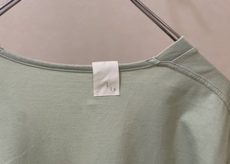 n hoolywood tops
