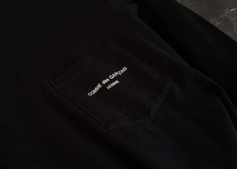 comme des garçons logo tops