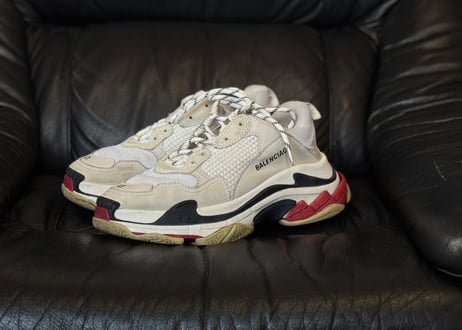 balenciaga triple s