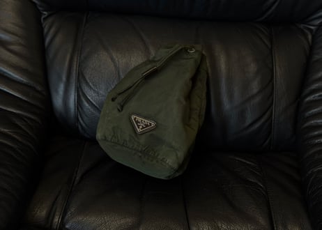 prada nylon logo "巾着" bag
