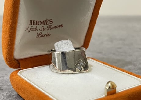 hermes ring "b"