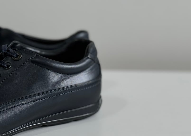 giorgio armani leather sneakers | weekend tokyo giorgio armani leather sneakers | weekend tokyo