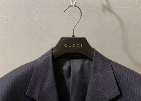 gucci set up suit gray stripe