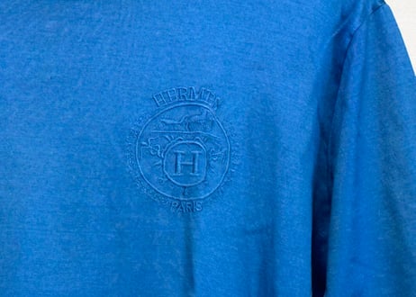 hermes emblem logo tops