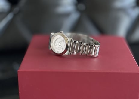 salvatore ferragamo dress watch dead stock