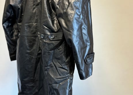 "weekend leather selection" E