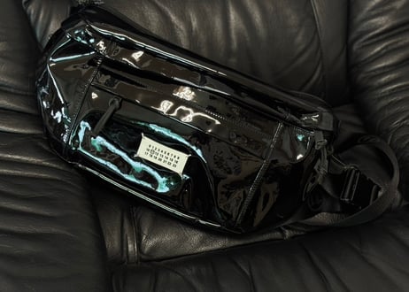 maison margiela "大容量" patent leather logo shoulder bag