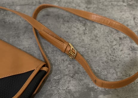 yves saint laurent leather shoulder bag