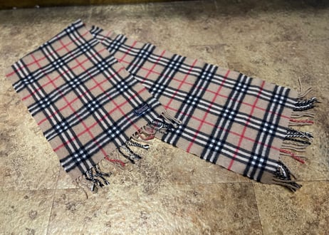burbery made in England cashmere muffler