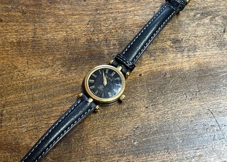 gucci dress watch C