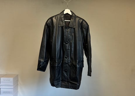 "weekend leather selection" D