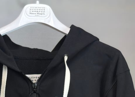 maison margiela 1con hoodie dead stock