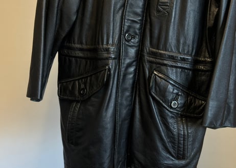 "weekend leather selection" C