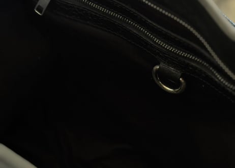 marc jacobs 1st line leather bag