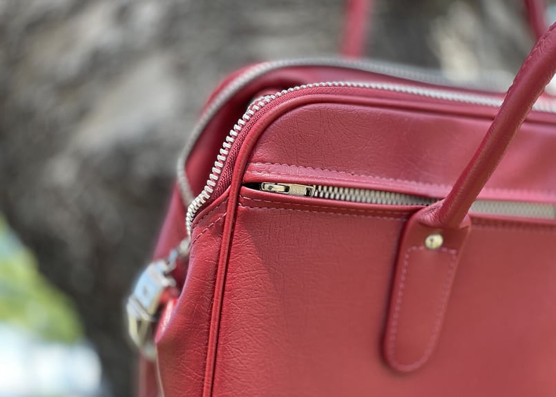 robe de chambre comme des garcons leather bag |