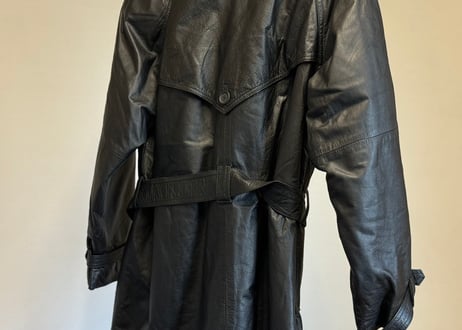 "weekend leather selection" H