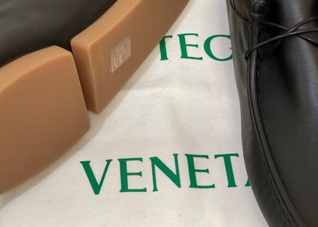 bottega veneta 2020aw square dead stock 42