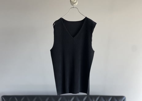 homme plisse issey miyake sleeve-less dead stock