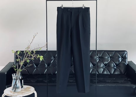 saint laurent black peaked lapel set up suit
