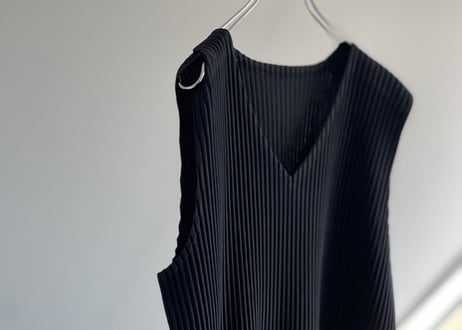 homme plisse issey miyake sleeve-less dead stock