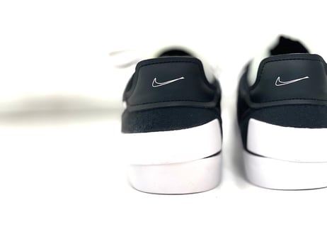 nike drop-type hbr UK8 27cm dead stock