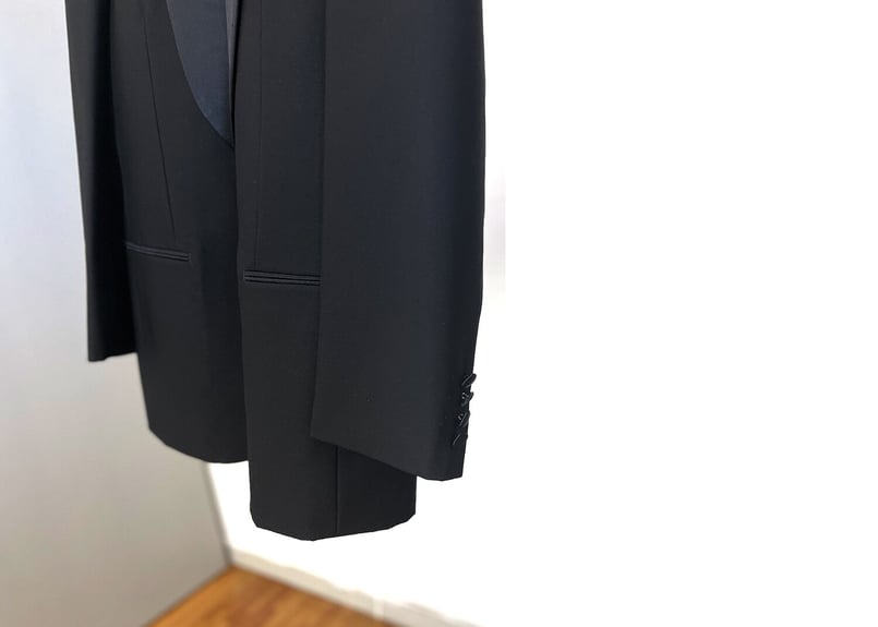 yves saint laurent tuxedo | weekend tokyo