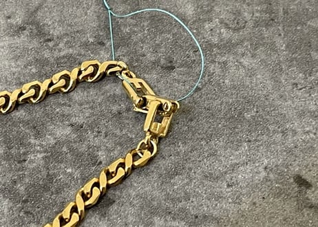 80-90s givenchy gold bracelet"F"