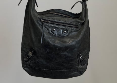 balenciaga leather shoulder bag